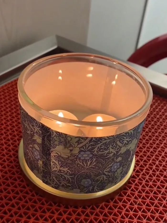 Urna conmemorativa del servicio de cremación de SocialVet